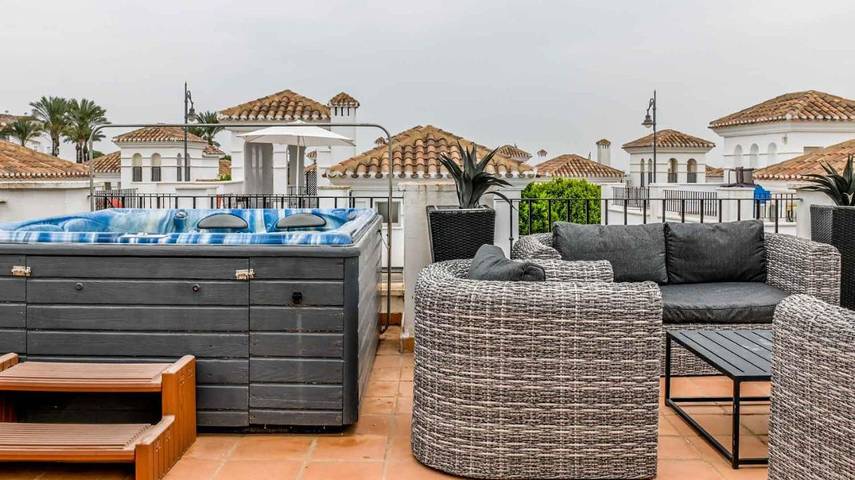 Chalet para 5 personas, con jacuzzi además de piscina y jardín en Campo de Cartagena - 2