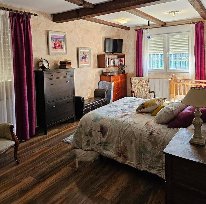 Casa de vacaciones para 14 personas, con Balcón y Jacuzzi además de Terraza y Piscina en Provincia de Burgos - 3