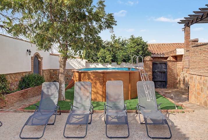 Villa 'Aranda' mit Bergblick, WLAN und Klimaanlage in Alhaurín de la Torre, Costa del Sol