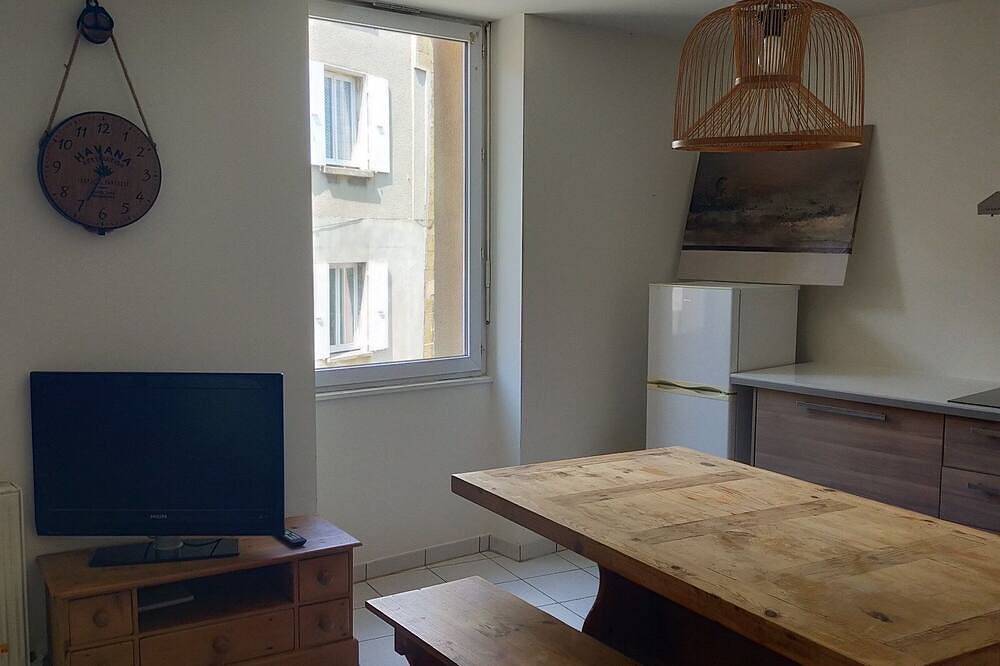 Appartement entier, T2 Meublé au Cœur du Village in Saint-Agrève, Parc naturel régional des Monts d'Ardèche