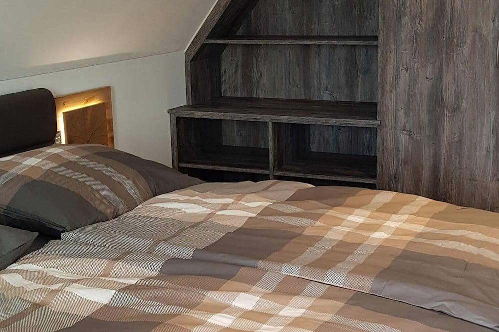 Haus Bergblick Mittelndorf,  Haus für 8 Personen mit Sauna und Fernblick in Kirnitzschtal, Sebnitz