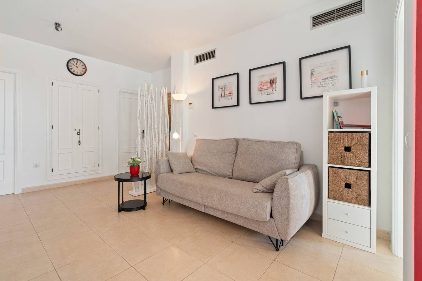 Entire apartment, Apartment 'Sea View Close To The Beach' with Private Pool, Wi-Fi and Air Conditioning in La Resina, Estepona