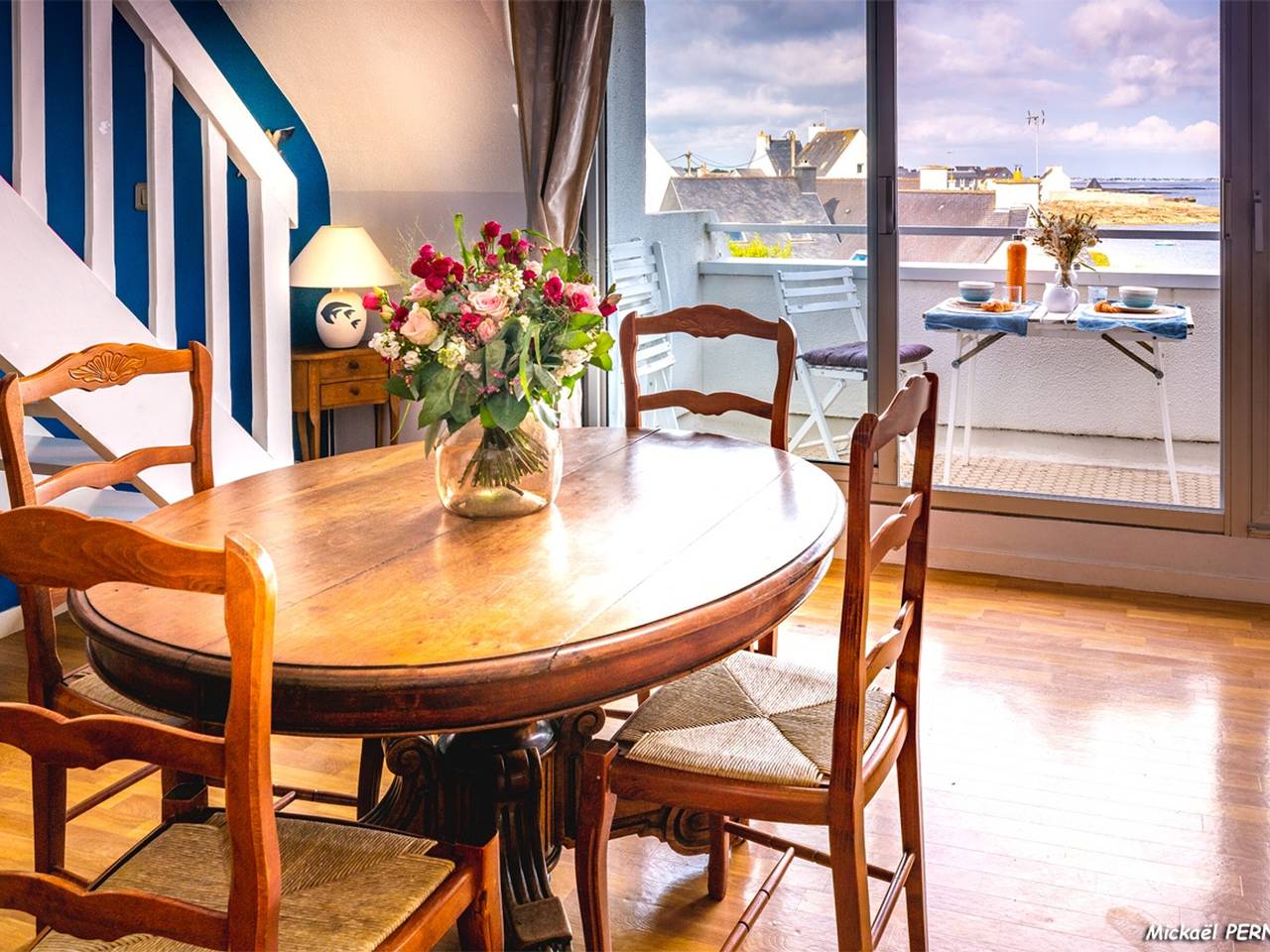 Appartement entier, Duplex 5 pièces avec balcon à 30m de la plage - 7 couchages, acceptant animaux, wifi et parking in Plage de Port Fontaine-Lomener, Ploemeur