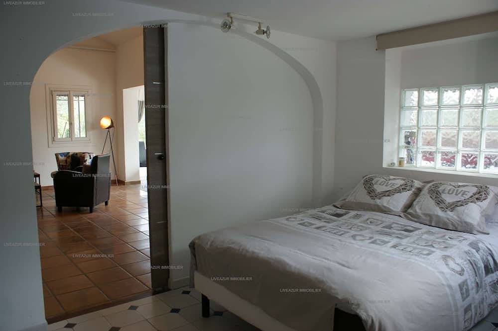 Very nice characterful house overflow pool air co pour 8 in Le Castellet, Toulon region