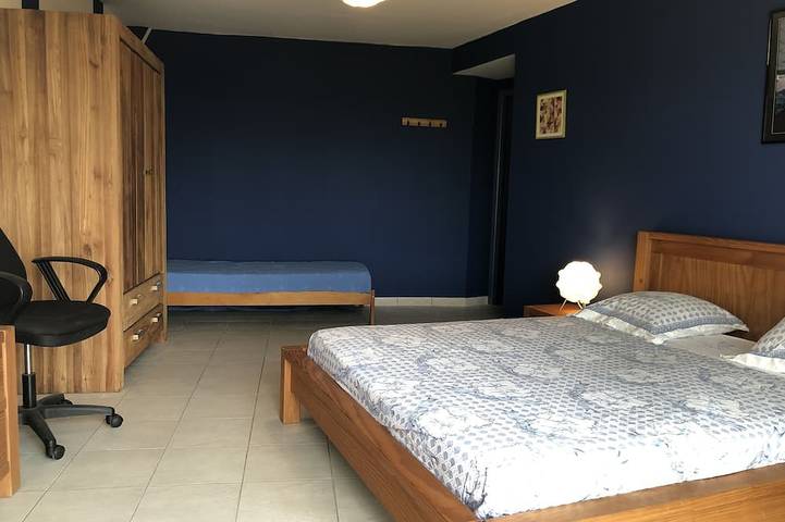 Location de vacances pour 5 personnes, avec terrasse ainsi que jardin et piscine à Béziers - 4