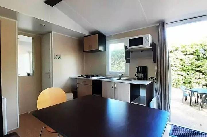 Mobil home pour 4 personnes à Flagnac