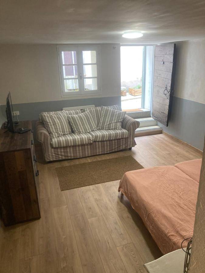 Gîte pour 3 personnes, avec piscine à Bédoin - 4