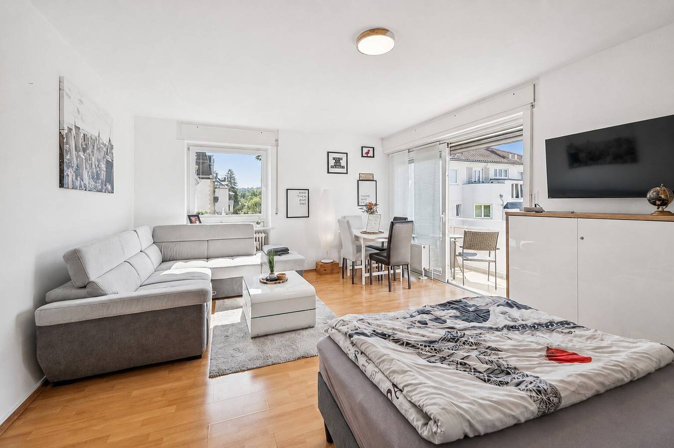 Ganzes Studio, Ferienwohnung "Charmante Stadtwohnung Im Zentrum" mit Balkon und Wlan in Wiesbaden, Südhessen