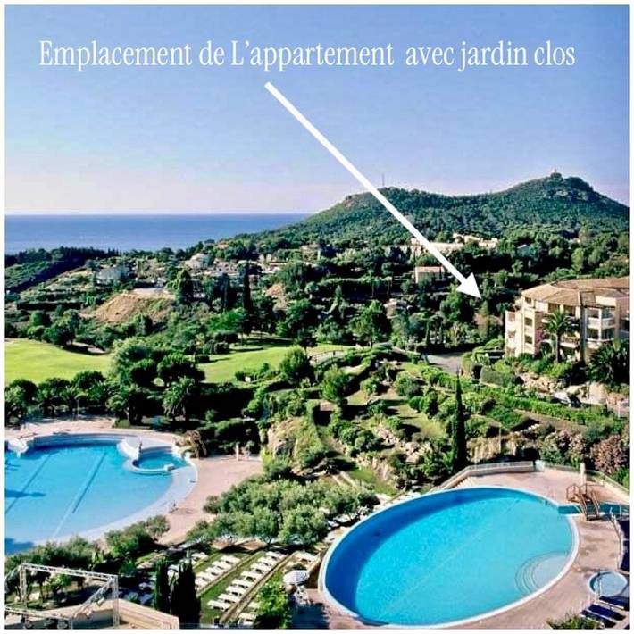 Gîte pour 4 personnes, avec jardin et piscine ainsi que bassin pour enfant et vue, animaux acceptés dans Golf De Cap Esterel - 2