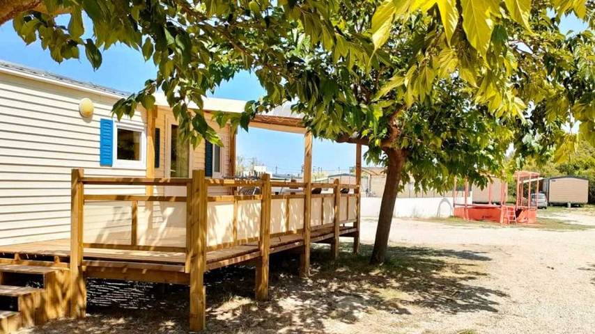 Wohnwagen für 4 Personen, mit Pool und Terrasse sowie Kinderpool - 1