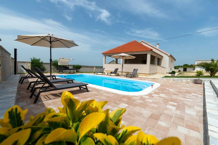 Villa für 6 Personen, mit Terrasse und Garten, mit Haustier in Zadar - 2