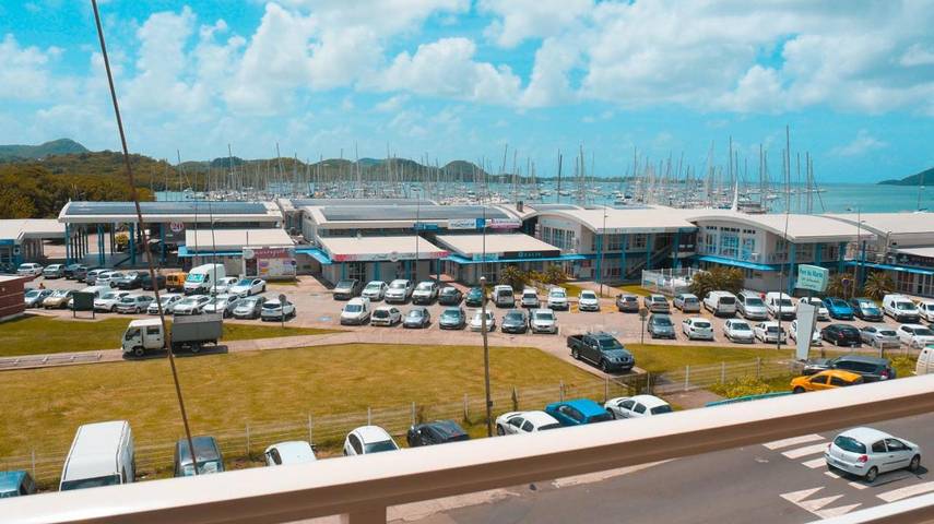 Gîte pour 4 personnes, avec vue et balcon dans Marina du Marin