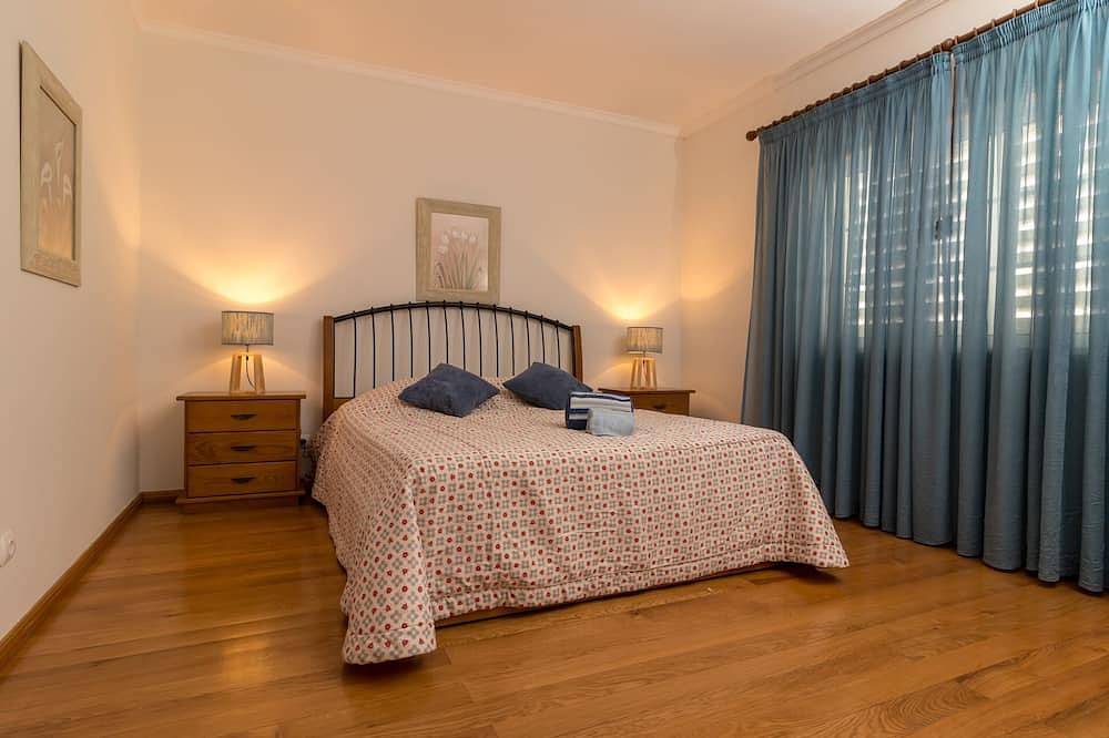 Luxuriöse freistehende Villa mit 6/7 Schlafzimmern, privatem Pool und Spielzimmer in Castro Marim, Faro Distrikt