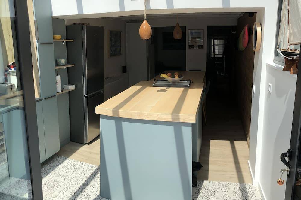 Maison de Pêcheurs Rénovée au Coeur du Village in Wissant, Boulogne-sur-Mer region