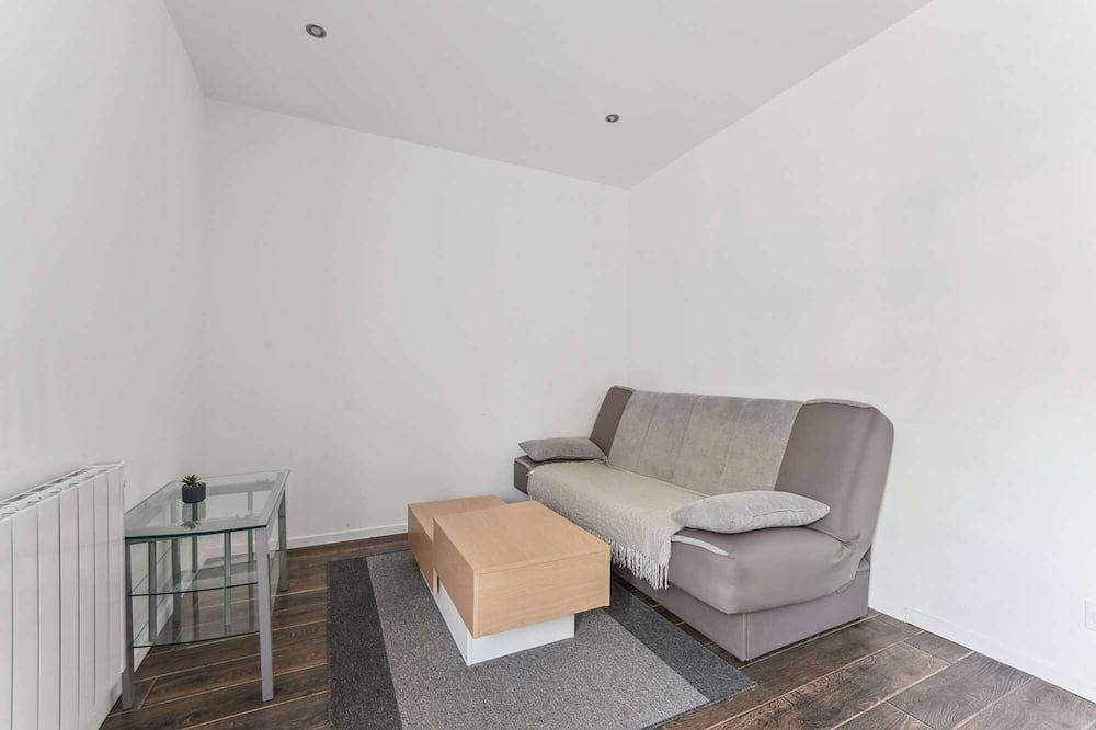 Apartamento entero, Budget apart city centre with parking in Charleville-Mézières, Ardenas