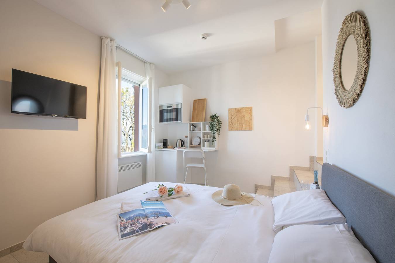 Tesori della Vetta Pervinca in Lugano, Lago de Lugano