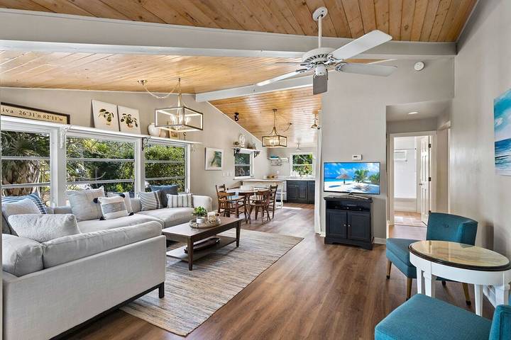 Vacation rental for 7 people, with hot tub in Captiva Island