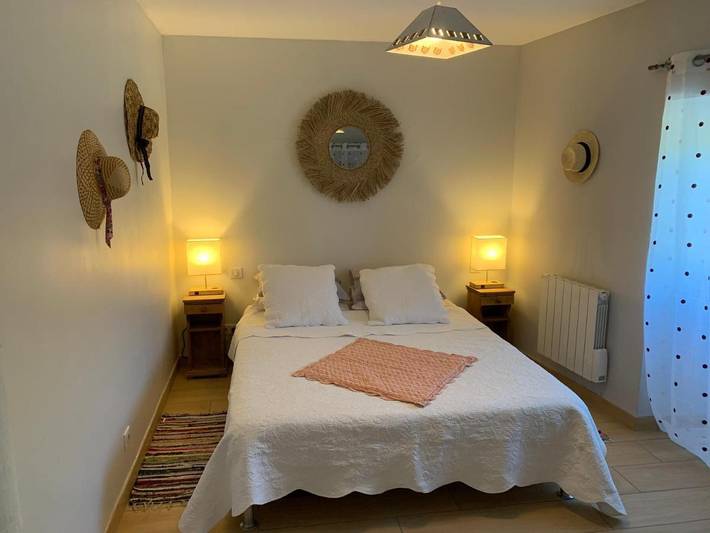 Chambre d’hôte pour 2 personnes, avec vue et jardin, animaux acceptés