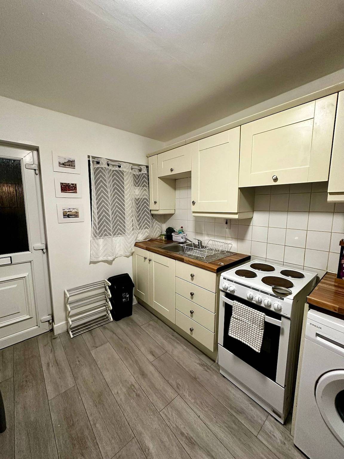 Entire studio, Tranquil Studio Retreat in Dublin 22 with Garden and Bbq in South Dublin, County Dublin