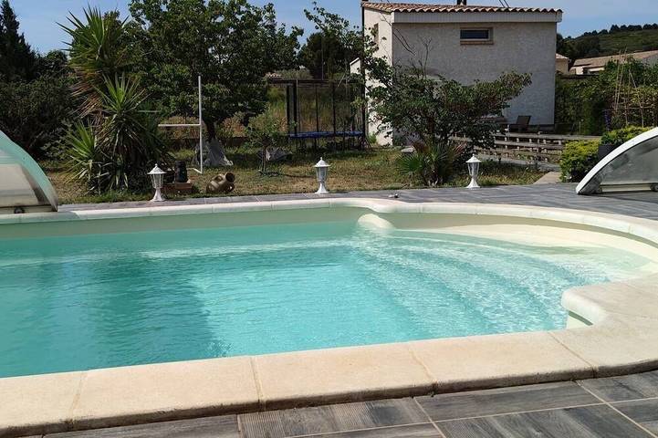 Gîte pour 4 personnes, avec jardin et terrasse