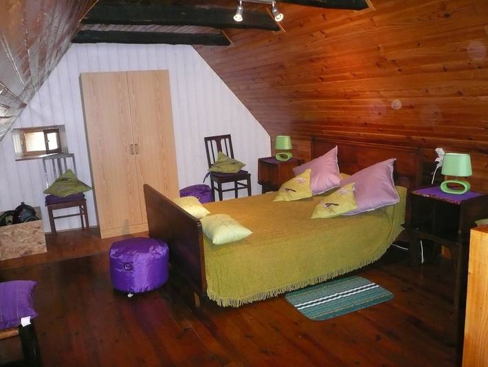 Maison De Claude: Private Terrace, Private Garden & Wi-Fi in Castelnau-de-Mandailles, Parc naturel régional de l'Aubrac