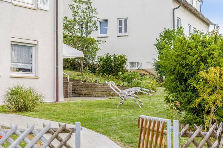 Hel lejlighed, Apartment “Echaztal” with Private Terrace and Garden in Pfullingen, Neckar-Alb