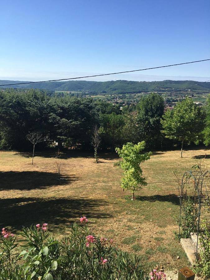 Gîte pour 2 personnes, avec vue ainsi que jardin et piscine à Puy-l'Évêque - 3