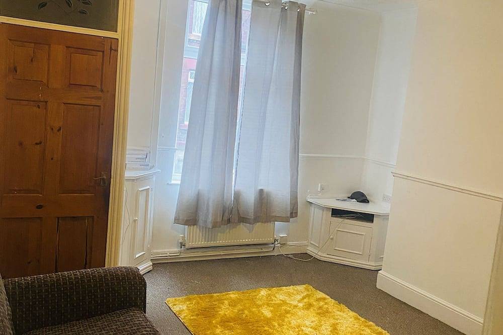 Entire apartment, Beautiful portable single room in an apartment in Bury, Greater Manchester