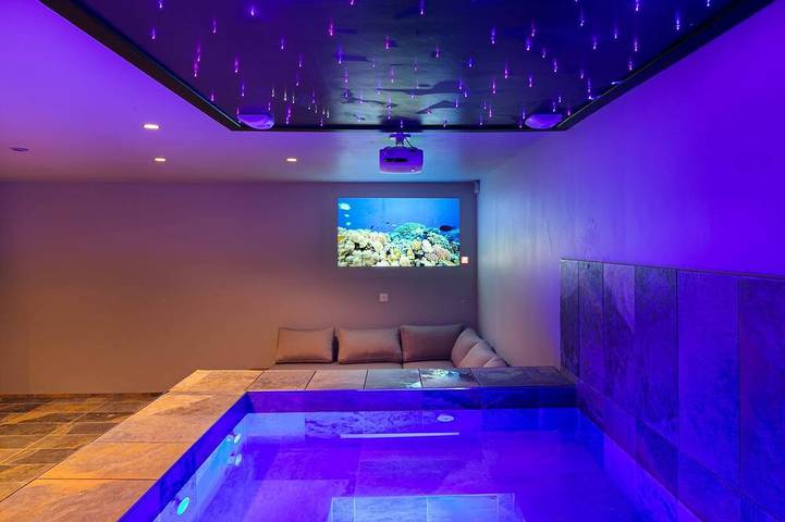 Location de vacances pour 12 personnes, avec sauna et jacuzzi à Ittenheim