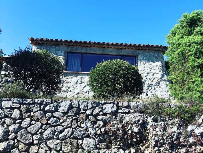 Chambre d’hôte pour 2 personnes, avec vue ainsi que jardin et terrasse dans Parc naturel régional des Préalpes d'Azur - 4
