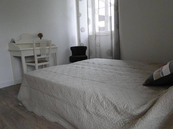 Location de vacances pour 6 personnes, avec jardin à Saint-Martin-l'Ars - 4