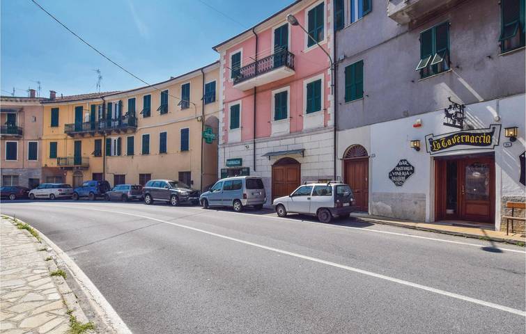 Gîte pour 9 personnes, animaux acceptés à Lucinasco