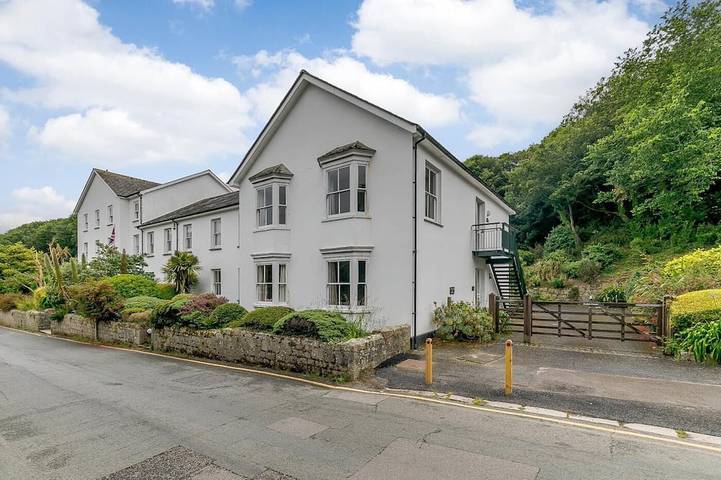 Holiday rental for 4 people in Porthcurno