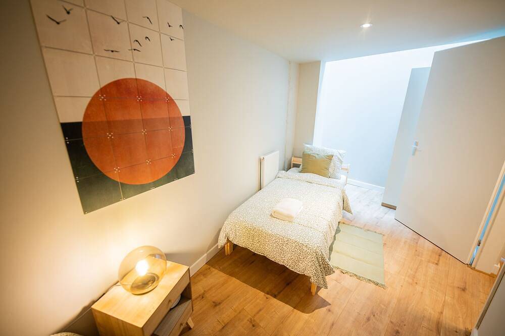 Urban Elegance 3Bdr Apartment  Bsh in Rotterdam, South Holland