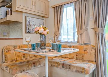 Glamping for 4 People in Dolgellau, Gwynedd, Photo 3