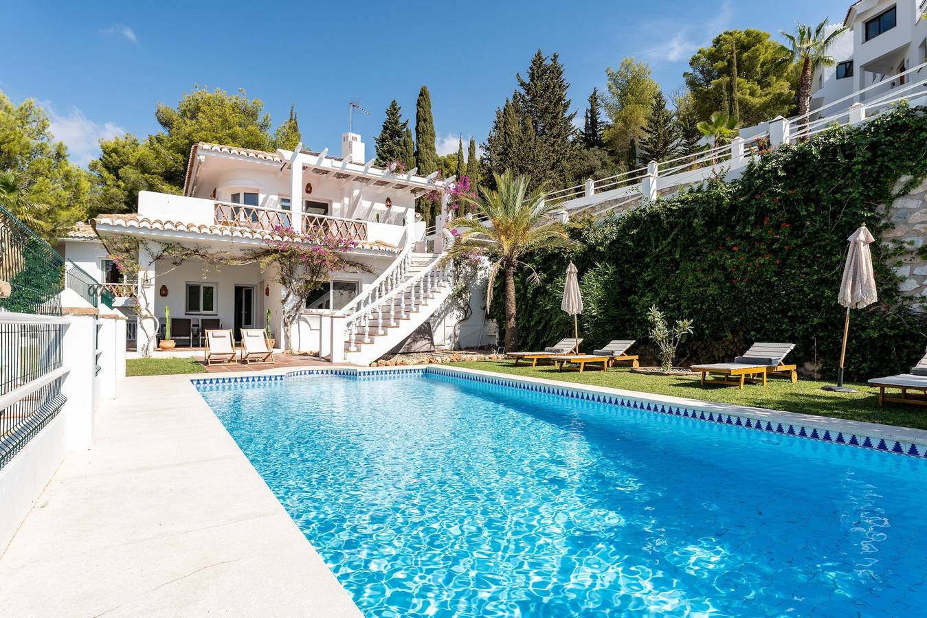 Villa "Casa Rocas" avec vue sur les montagnes, piscine privée et Wi-Fi in Las Lomas de Mijas, Mijas