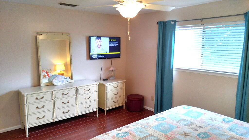 Vacation Home for 6 Guests in Miramar Beach, Emerald Coast