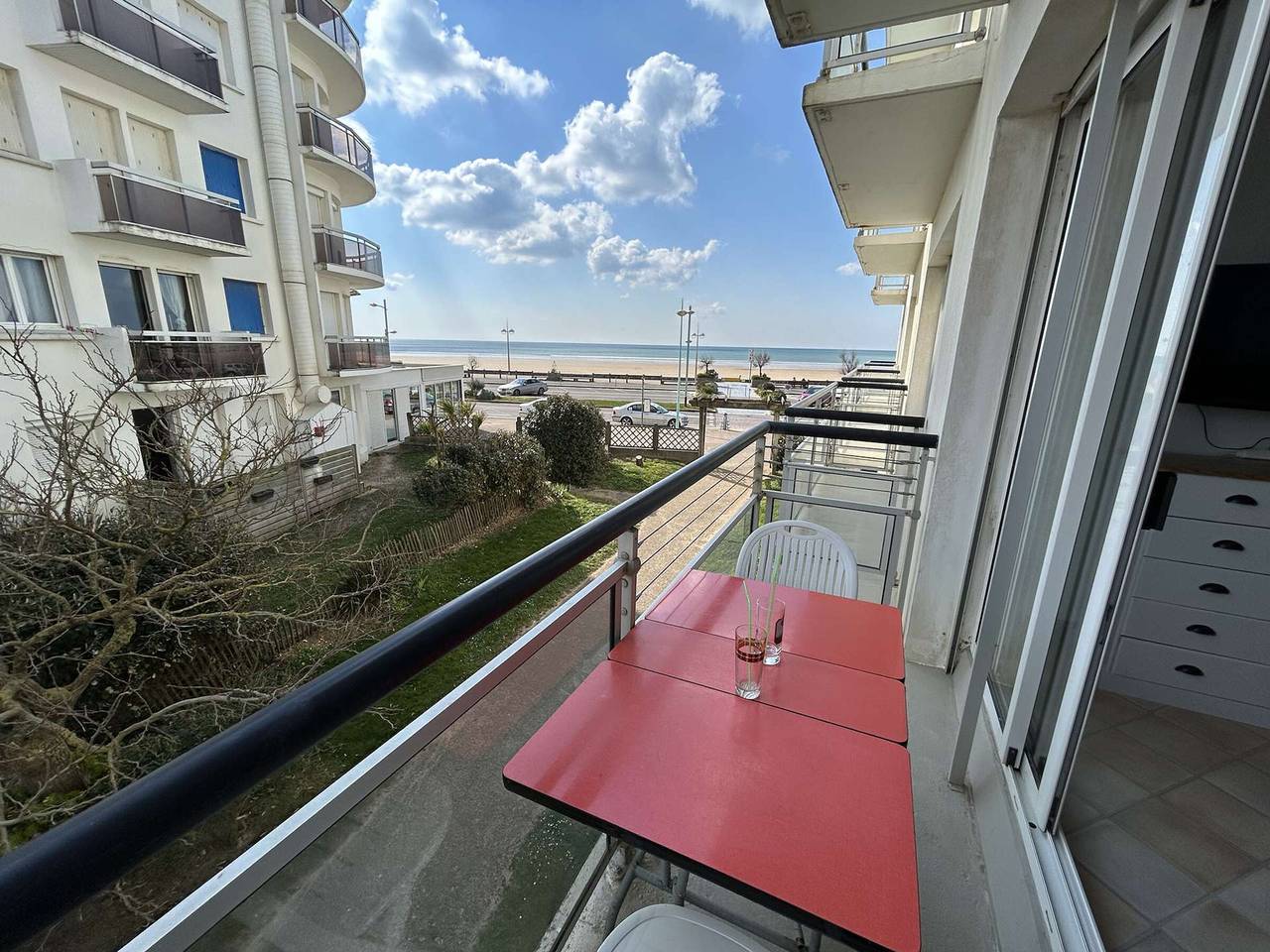 Appartement entier, Studio bord de mer avec balcon et parking à Saint-Jean-de-Monts in Saint-Jean-de-Monts, Vendée