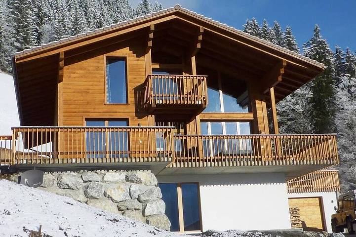 Ferienwohnung für 12 Personen, mit Sauna und Balkon in Zweisimmen