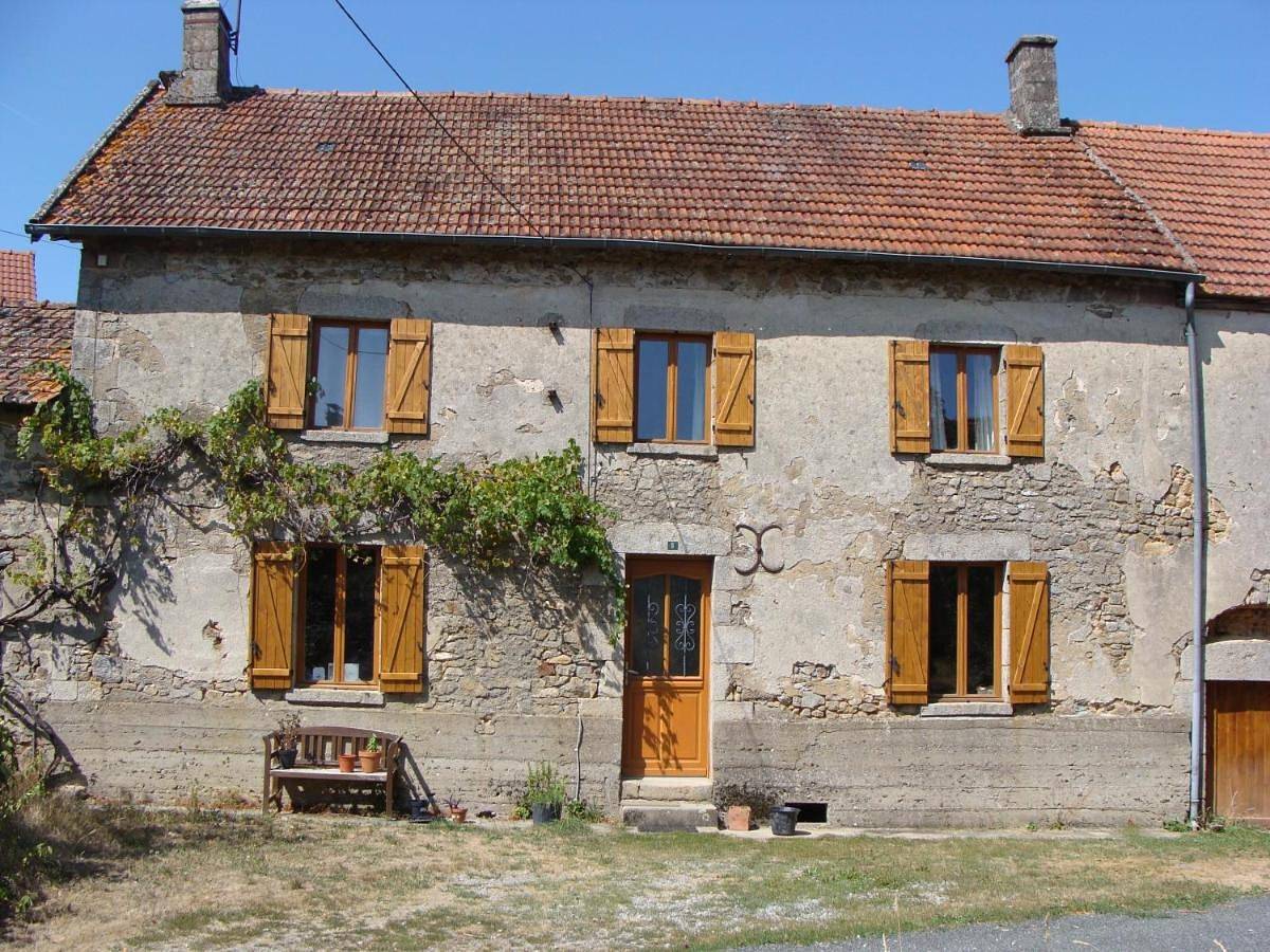 Budget Single Room in Arrènes, Région de Guéret