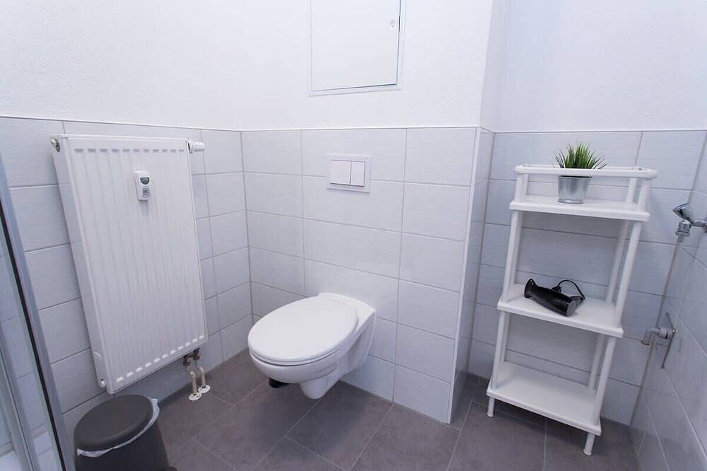 Ganze Wohnung, Fullhouse | Halle | T28 Hawk Apt. in Halle, Saale-Unstrut