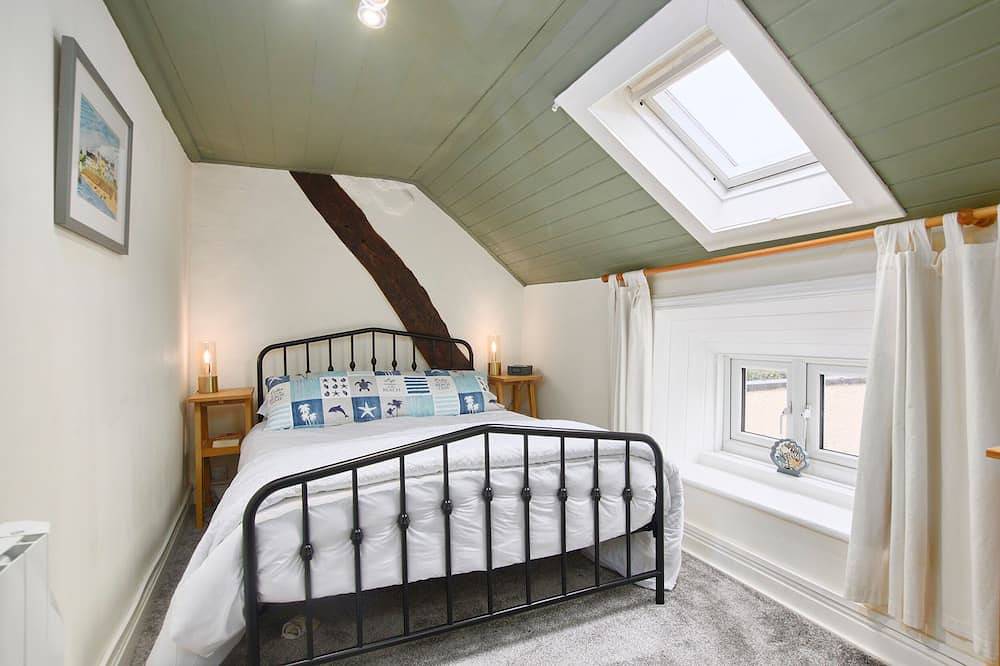 Stonewall, pet friendly, country holiday cottage in Sandsend in Sandsend, North York Moors National Park