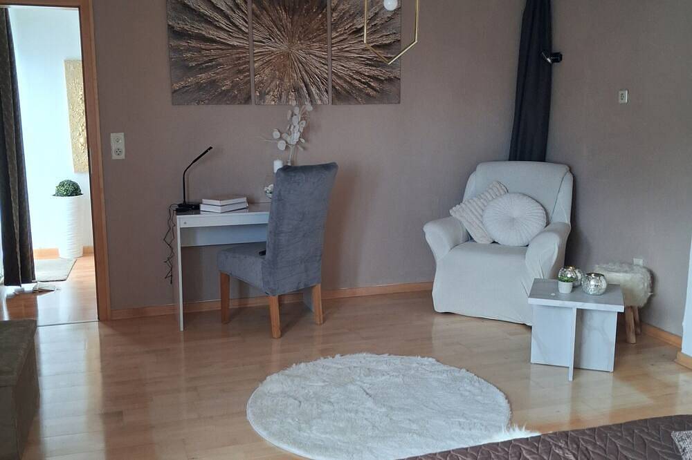 Ferienhaus mit privater Terrasse, Balkon und Wlan in Beuren in Bremm, Cochem-Zell