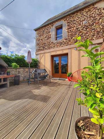 Gîte pour 5 personnes, avec terrasse à Cérences