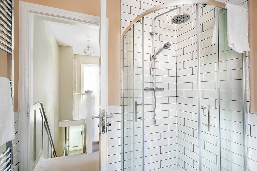 Luxury Townhouse 2Br | Belfast's Best Area in Belfast, County Down
