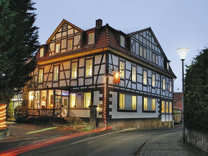 Hotel, mit Garten