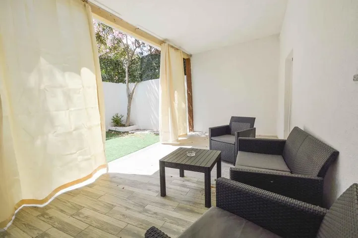 Ferienhaus für 4 Personen, mit Terrasse und Whirlpool - 1