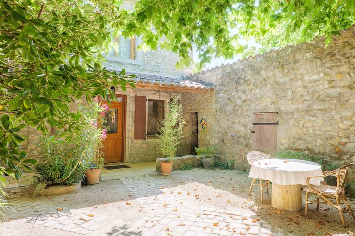Gîte pour 8 personnes, avec Balcon et Jardin