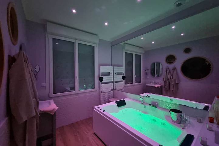 Ferienwohnung für 3 Personen, mit Whirlpool in Calais - 4