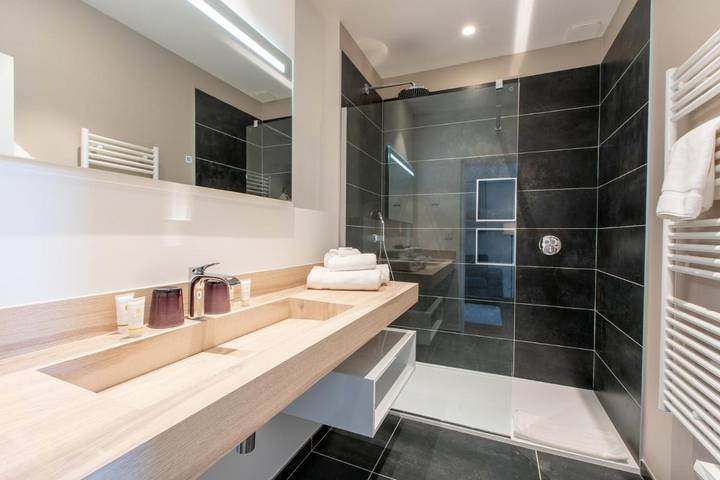 Hôtel pour 2 personnes, avec piscine et jacuzzi ainsi que jardin et sauna à Pommard - 3